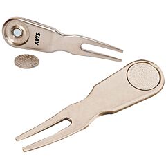 Golf Divot With Magnetic Ball Marker