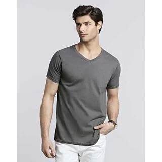 64V00 Gildan Men's Softstyle V-Neck T-Shirt