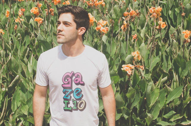 Screen printing custom t-shirts